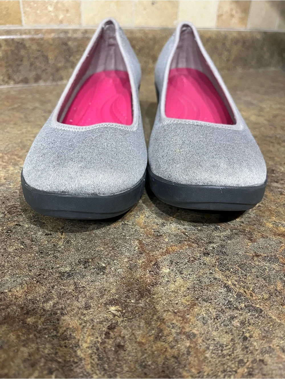 NWOT Crocs Busy Day Heathered Gray Wedge Flats Sz 9 Travel Office Comfortable